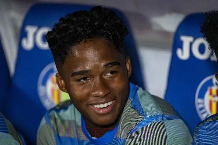 马卡：恩德里克伤情复发缺席数周 贡萨洛留一线队